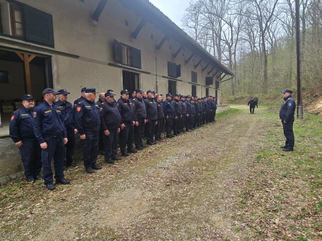 Podjela opreme karlovac 2