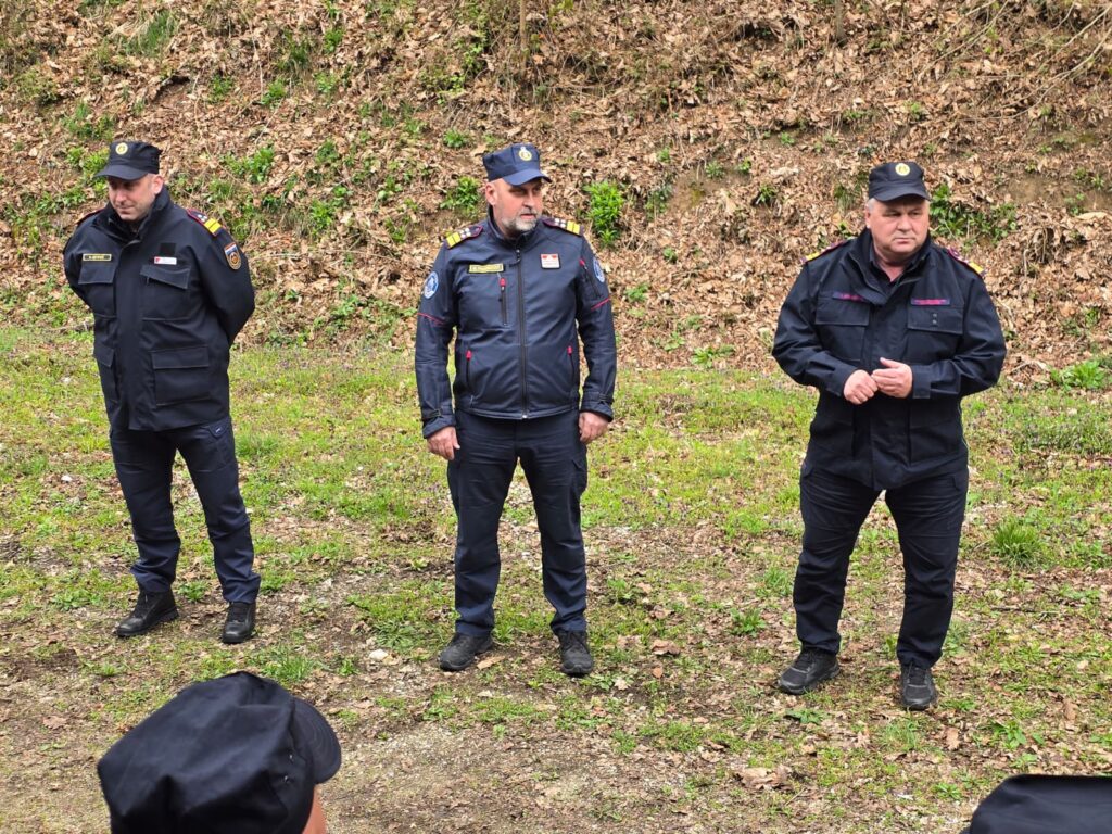 Podjela opreme karlovac 3