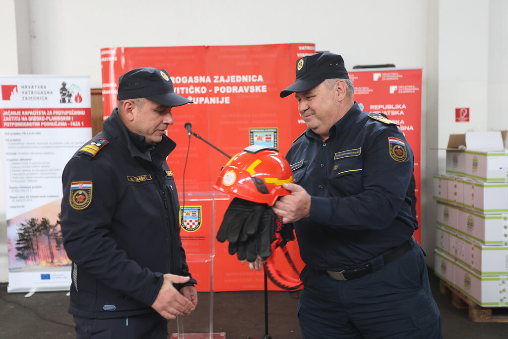 Vatrogasci oprema vtc (100)