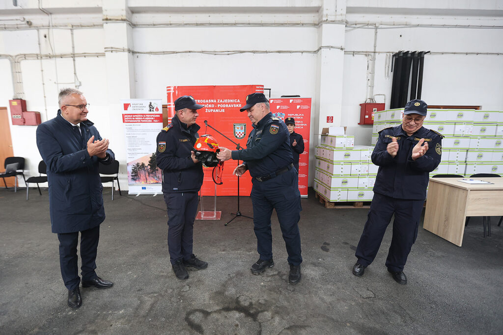 Vatrogasci oprema vtc (101)