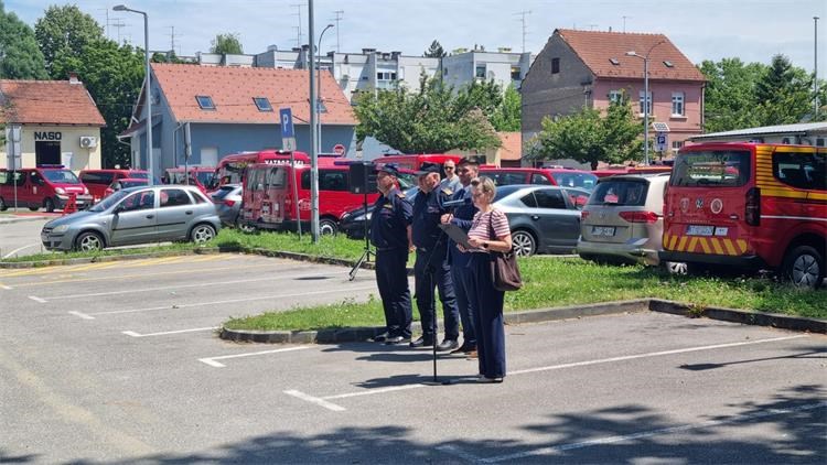 Podjela opreme sisačko mos (4)